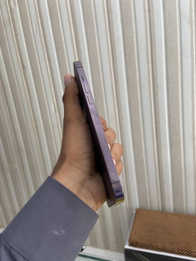Apple iPhone 14 Pro Max 3