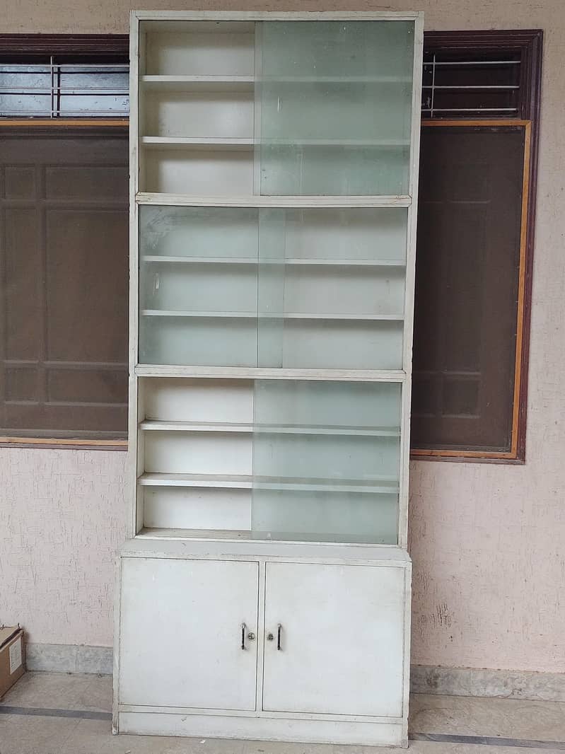 cabinet display 0
