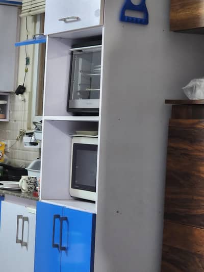 MICROWAVE AND OVEN WARDROBE