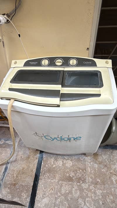 Kenwood Cyclone Twin Tub washing machine with dryer