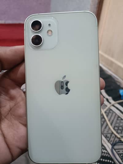 Apple iPhone 12