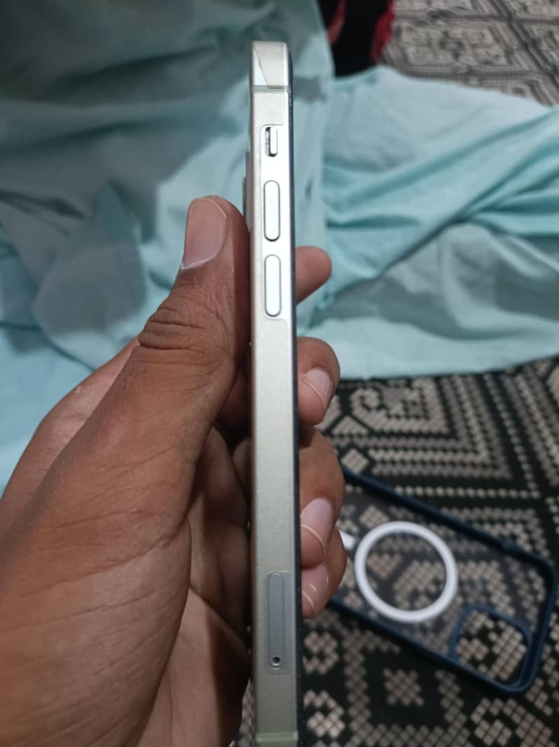 Apple iPhone 12 5