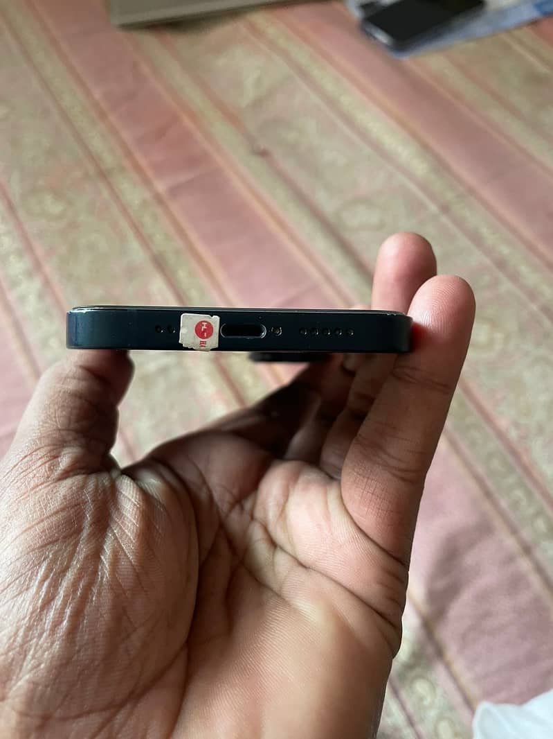 Apple iPhone 13 3