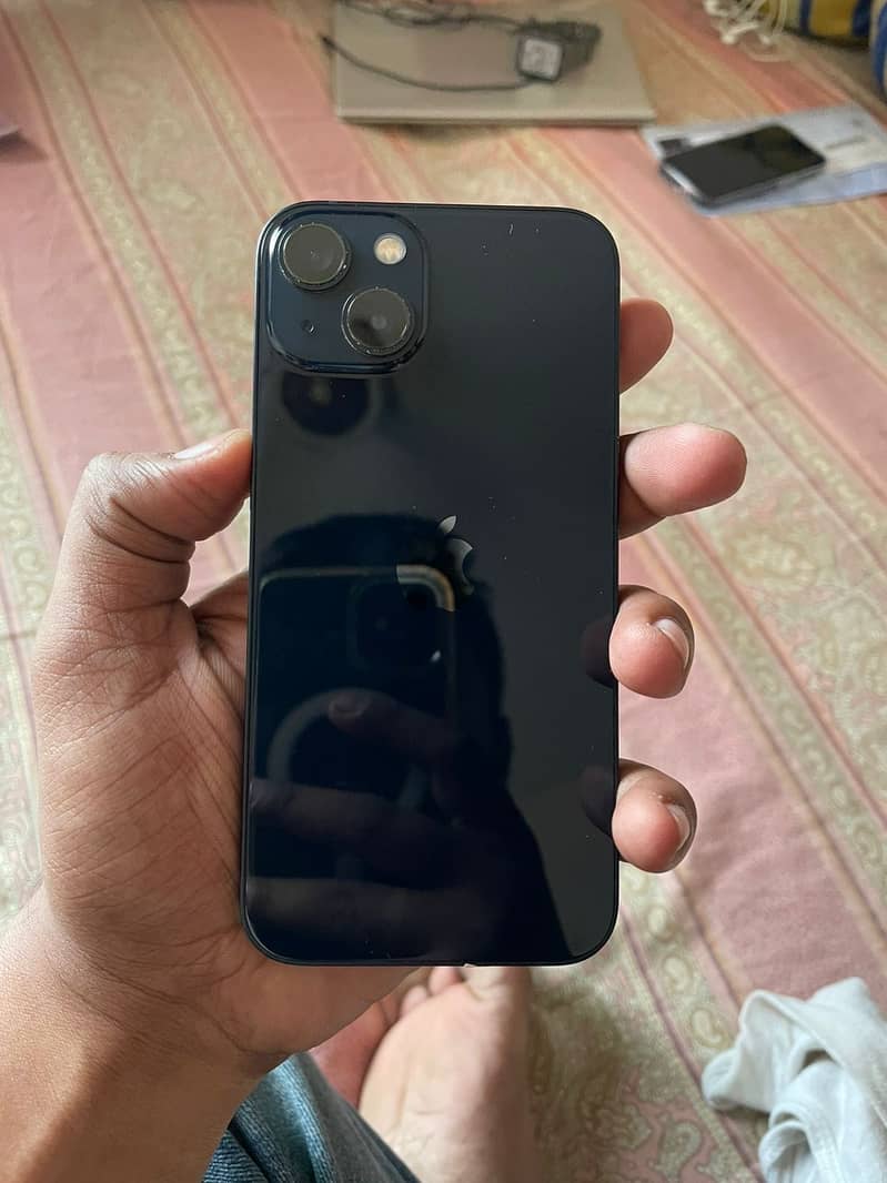Apple iPhone 13 5