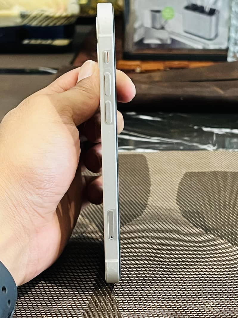 Apple iPhone 12 2