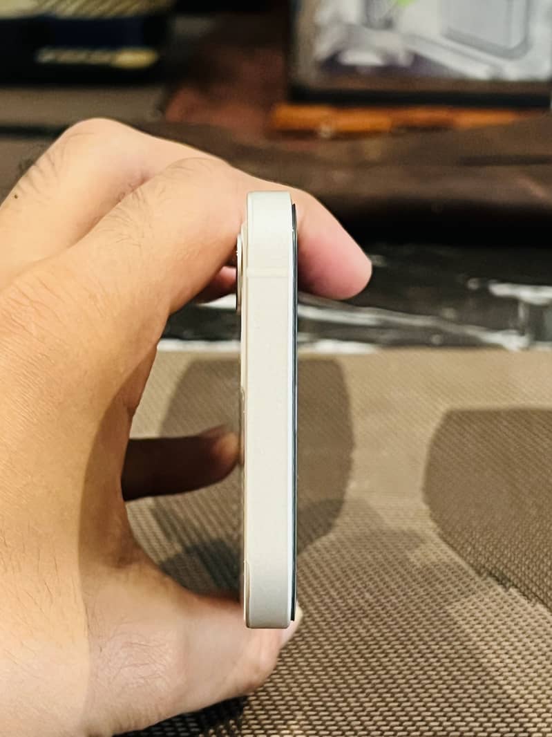 Apple iPhone 12 3