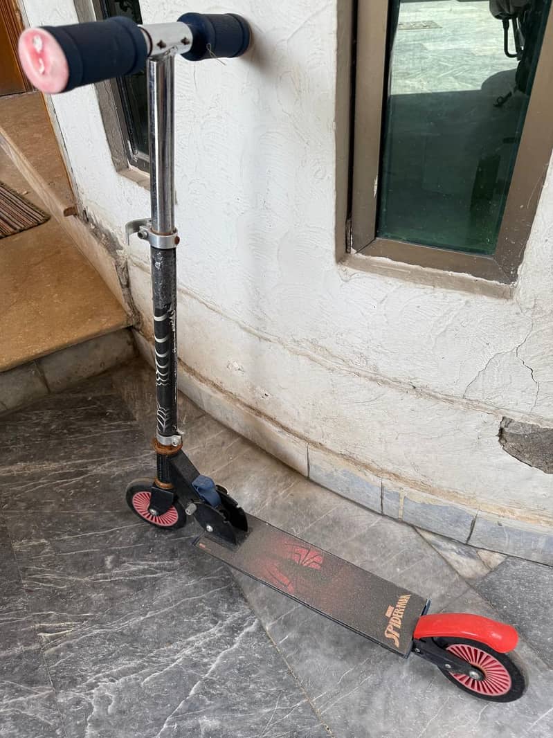 Foldable Scooty adjustable height 1