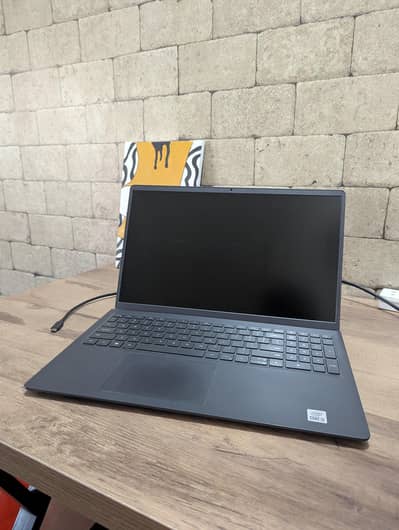 Dell Inspiron 3511 i5-10351G (read description carefully)