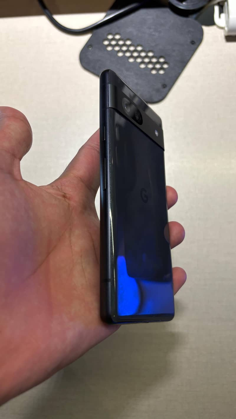Google Pixel 7a 2