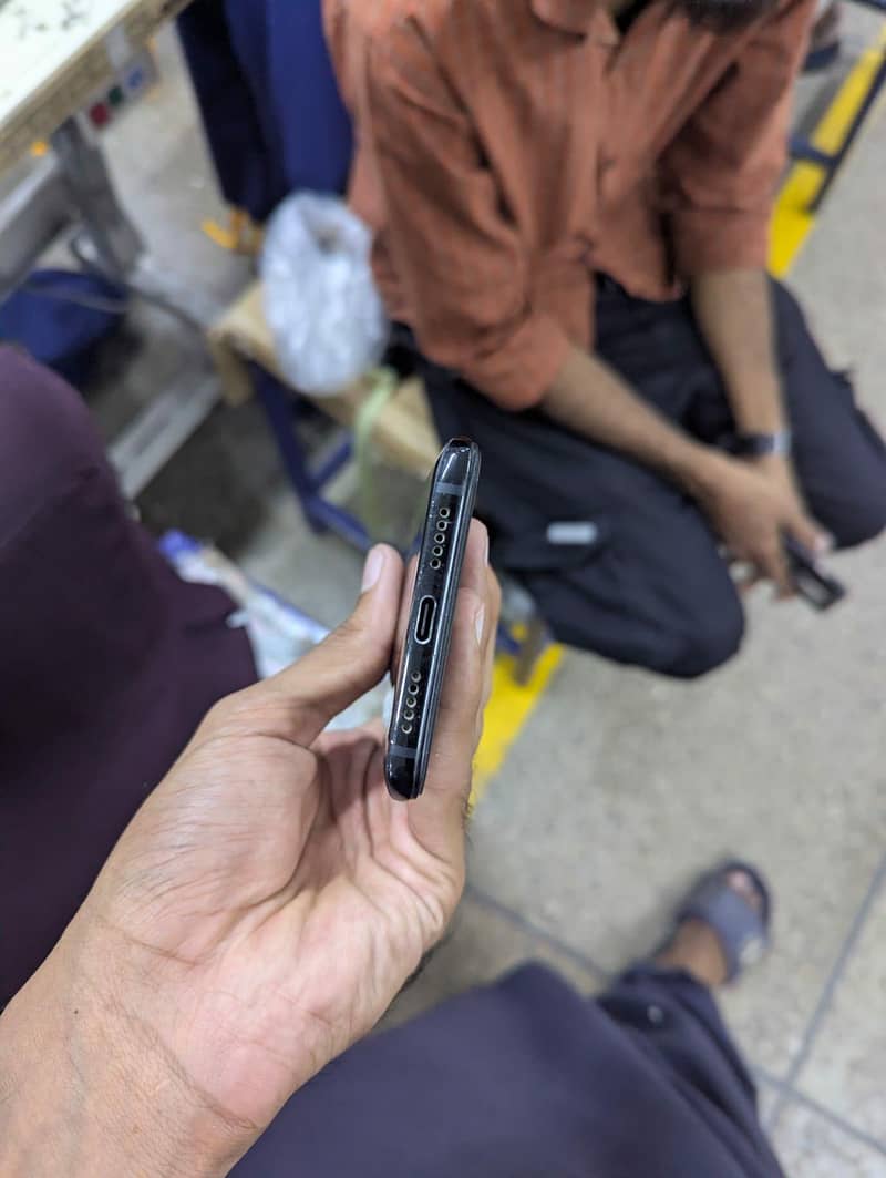 One Plus 6T 5