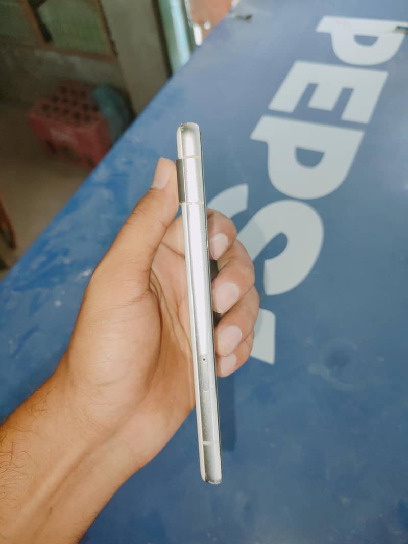 Google Pixel 7a 3