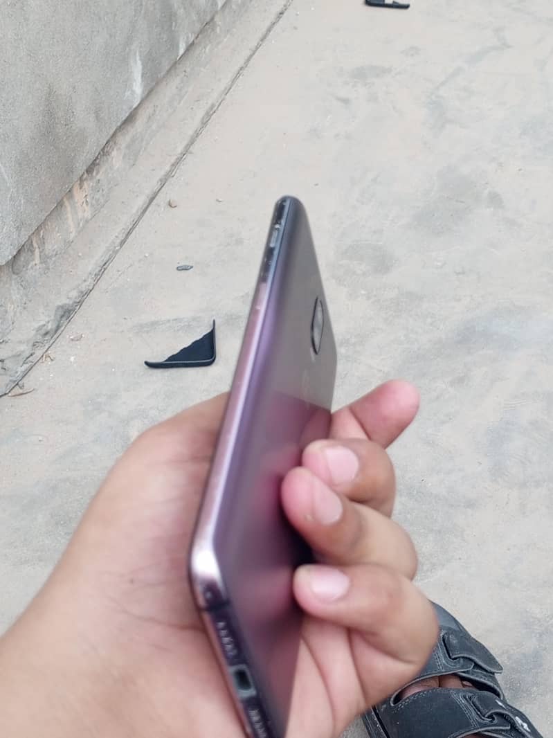 One Plus 6T 3