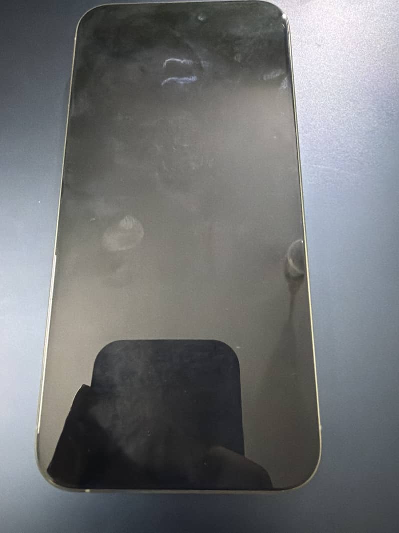 Apple iPhone 15 Pro Max 2