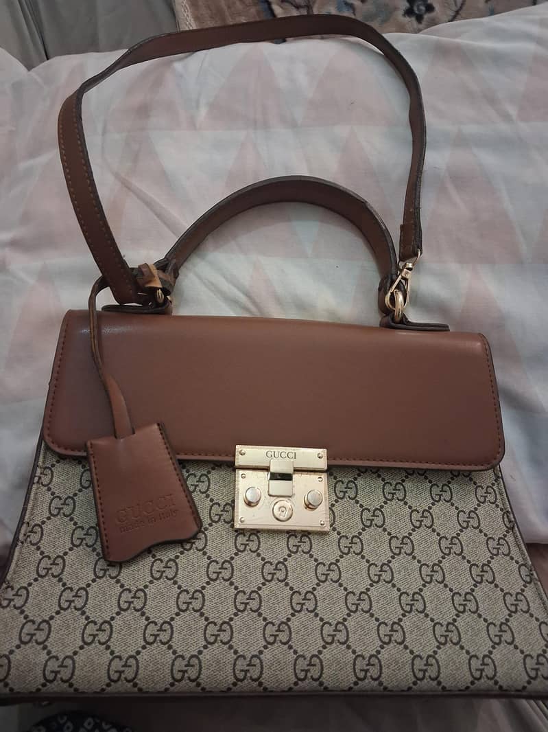 hand bag 0