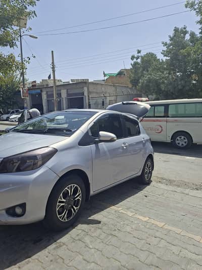 Toyota Vitz 2013