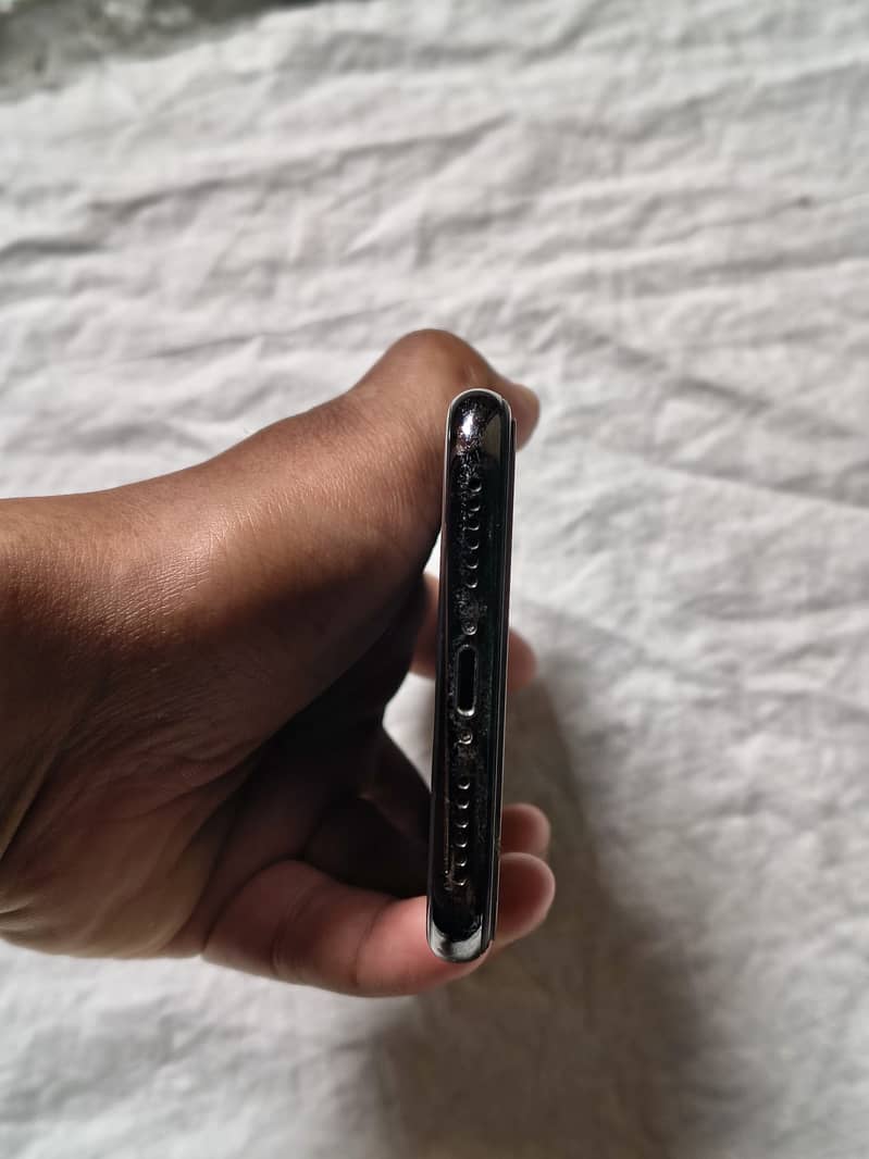 Apple iPhone X 2