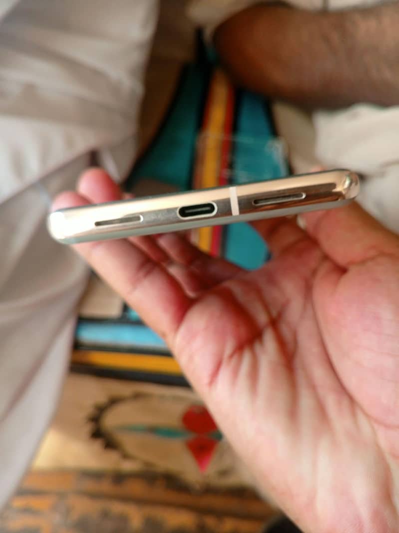 Google pixel 7 pro 8