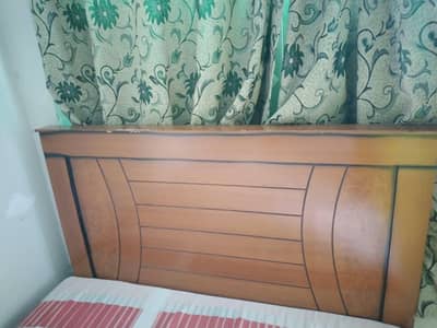 single bed with mattress