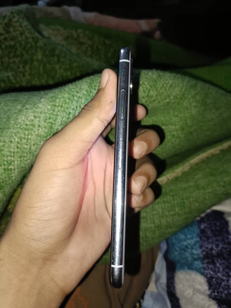 Apple iPhone X 2