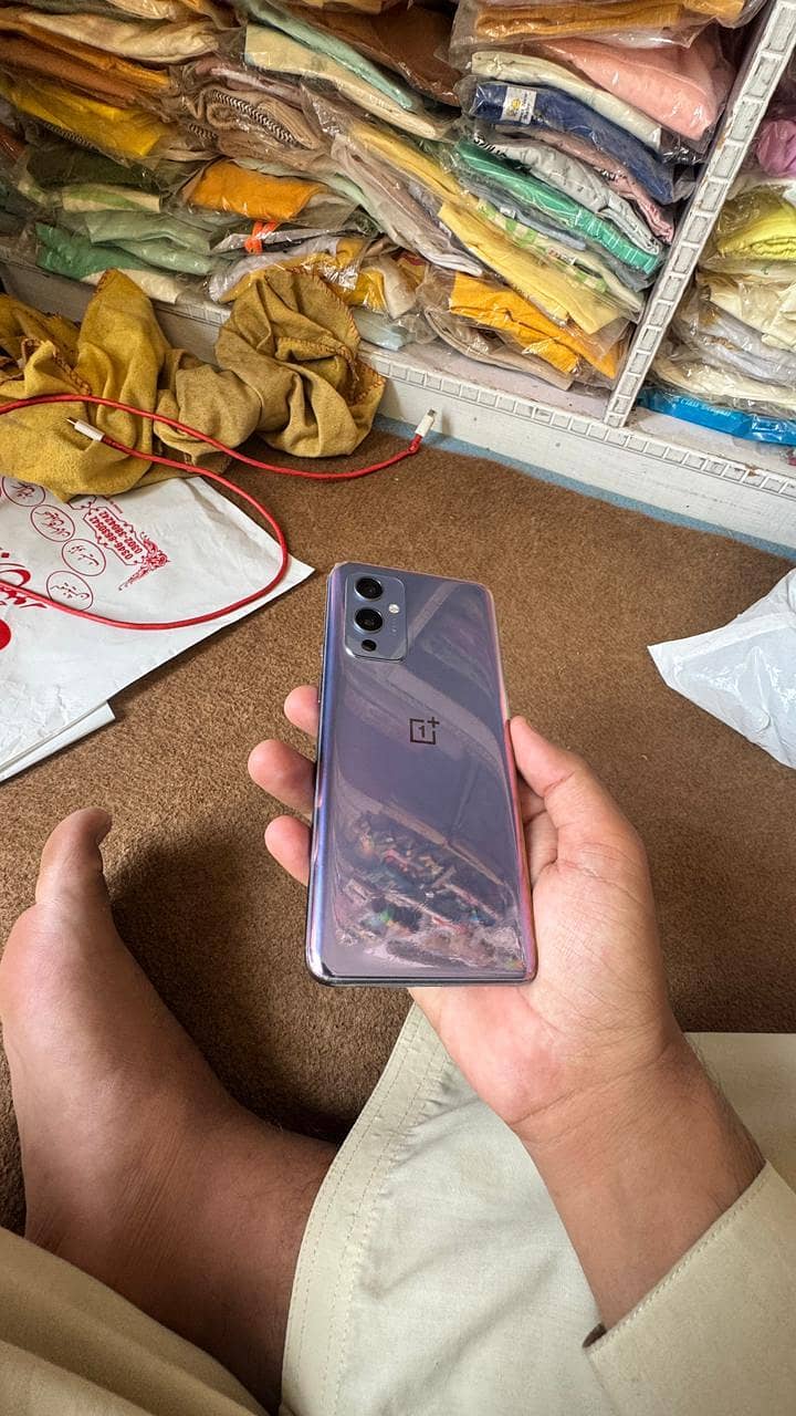 One Plus 9 4