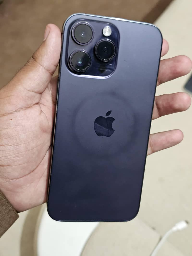 Apple iPhone 14 Pro Max 2