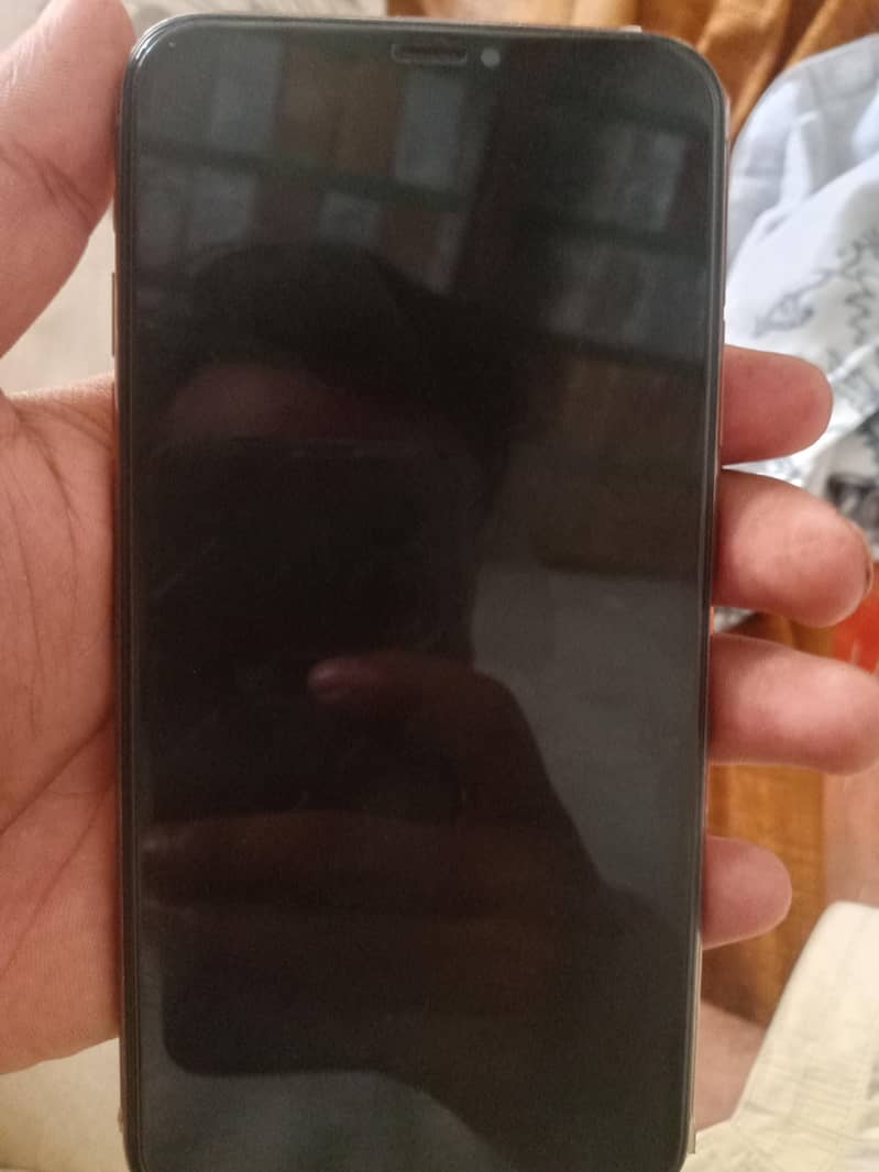 Apple iPhone 11 Pro Max 3
