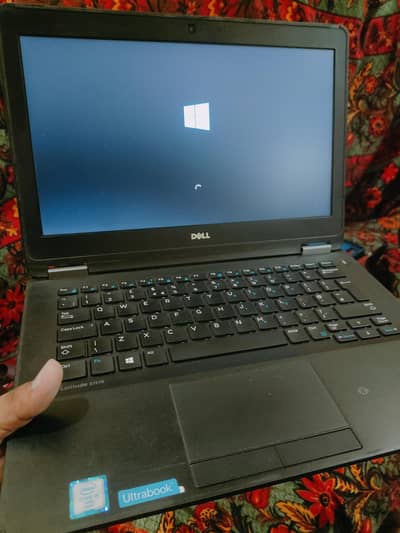 Dell Latitude E7270 | Corei5 6th gen | 4GB DDR4 | 128GB SSD | 9/10 Con