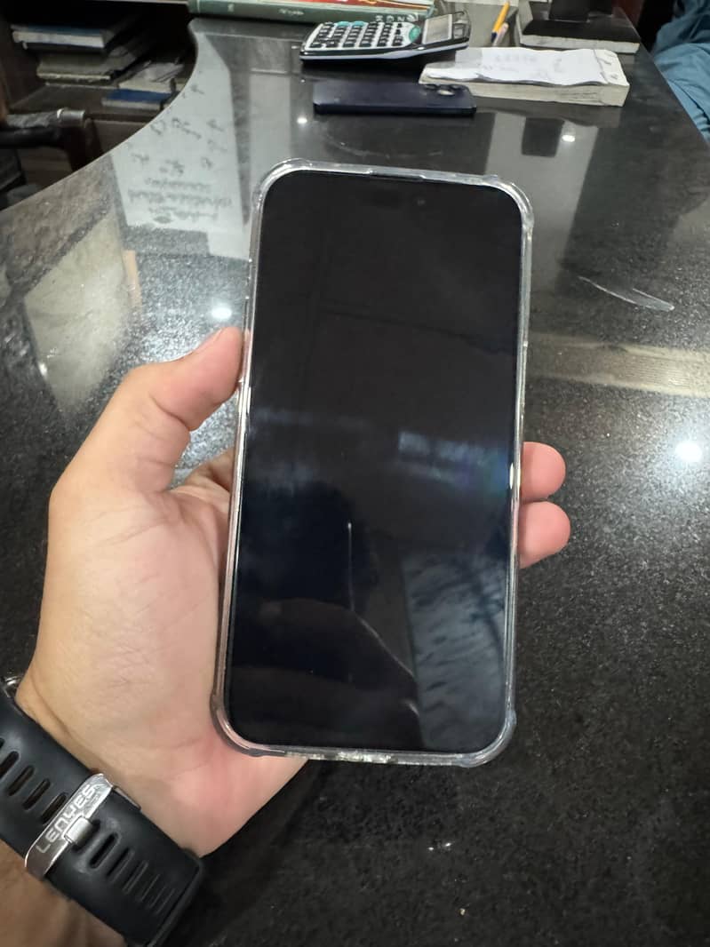 Apple iPhone 15 Pro Max 7