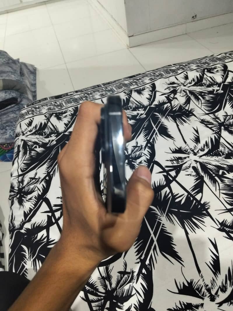 Apple iPhone 14 Pro 7