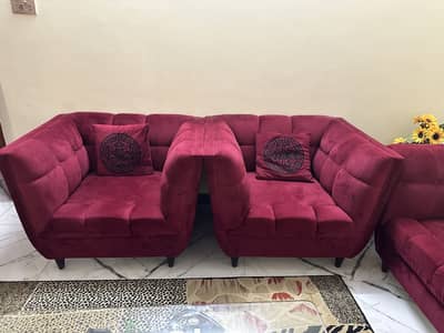 Used Sofa set but in new condition