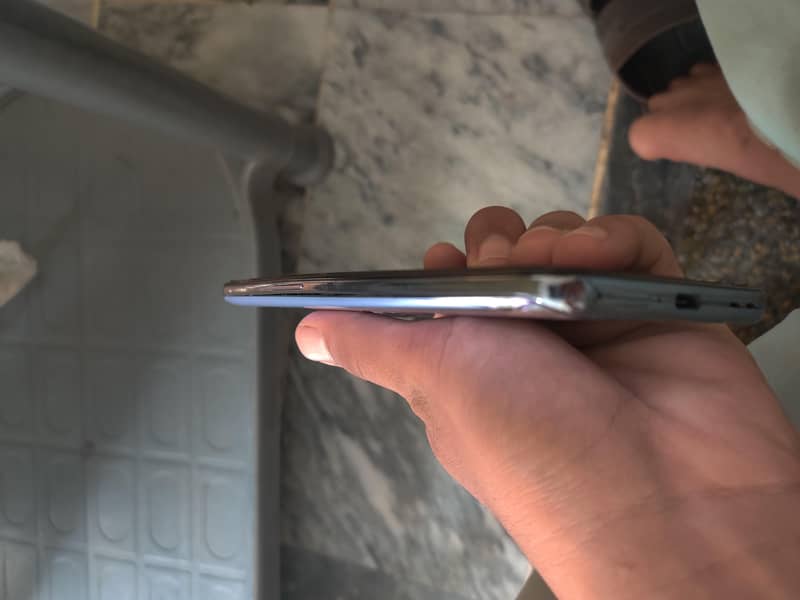 One Plus 9 5g 6