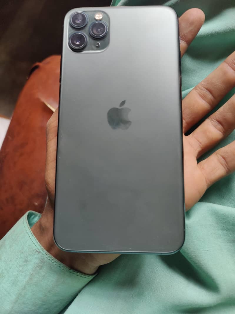 Apple iPhone 11 Pro Max 1