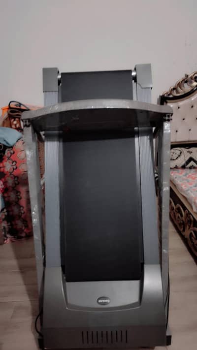 Japanese Treadmill Machine for sale Only serious costumer contacted me