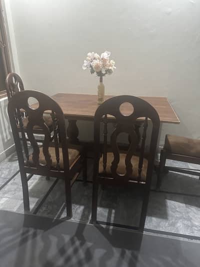 4 seater dining table and chairs nawab town
