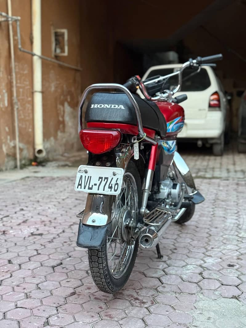 Honda cd70 3