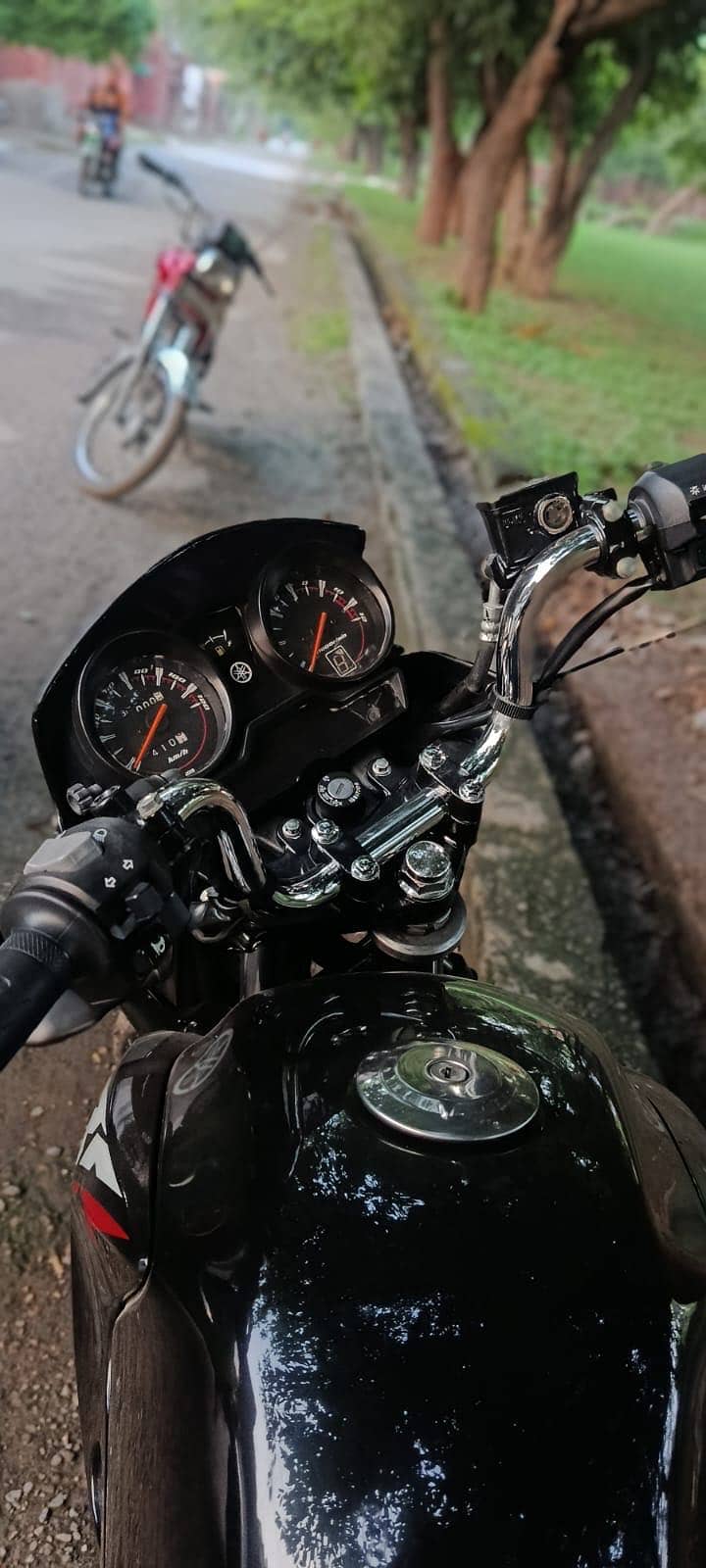 yahama ybr 8