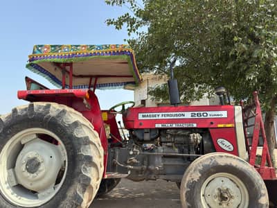 10/10 condition Hy totel genuine milat 260 Tractor