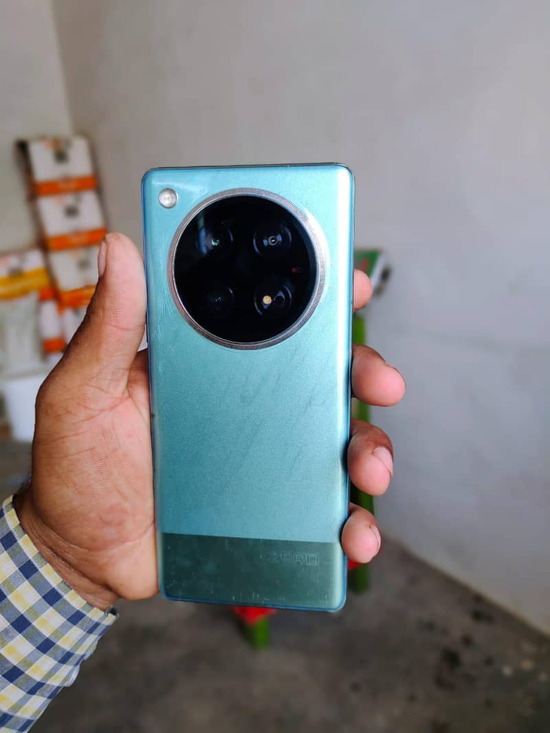 Infinix Zero 40 3