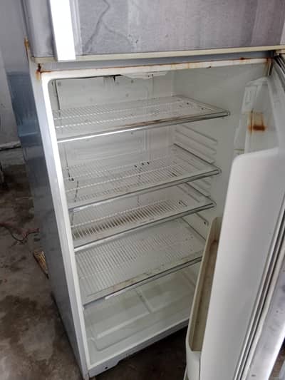 Dawlance fridge large size for sale