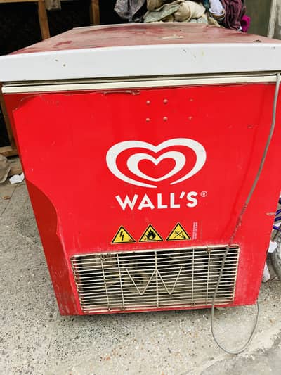 Deep Freezer for Sale – Fast Cooling & Great Condition