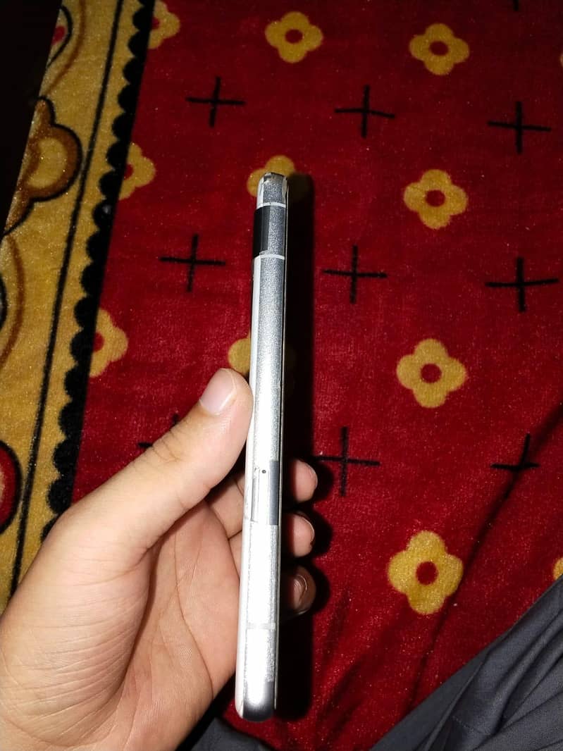 Google Pixel 7a 1