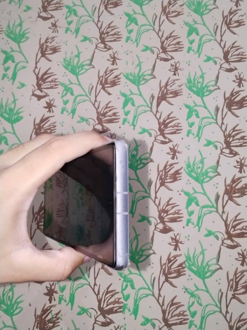 Google Pixel 7a 3