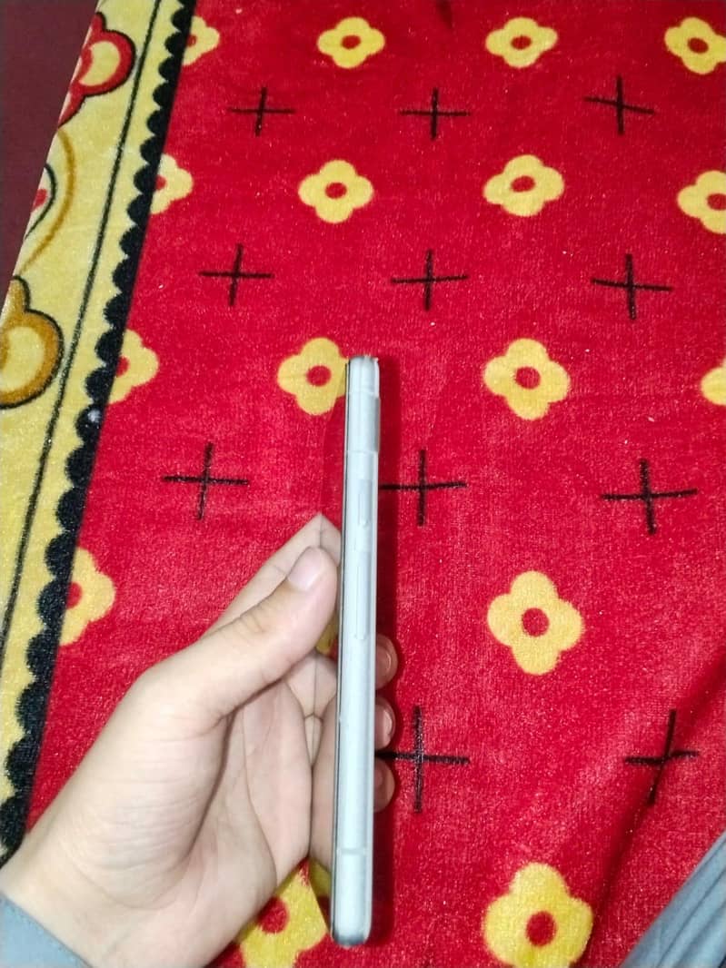Google Pixel 7a 4