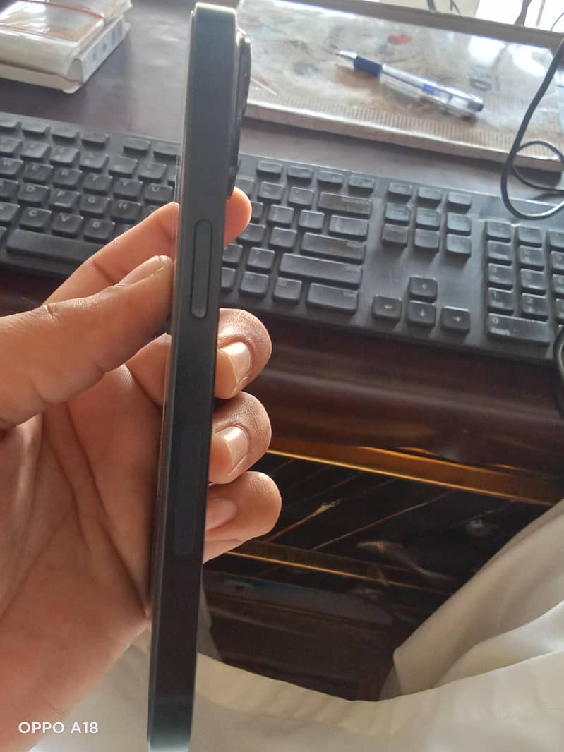 Apple iPhone 14 6