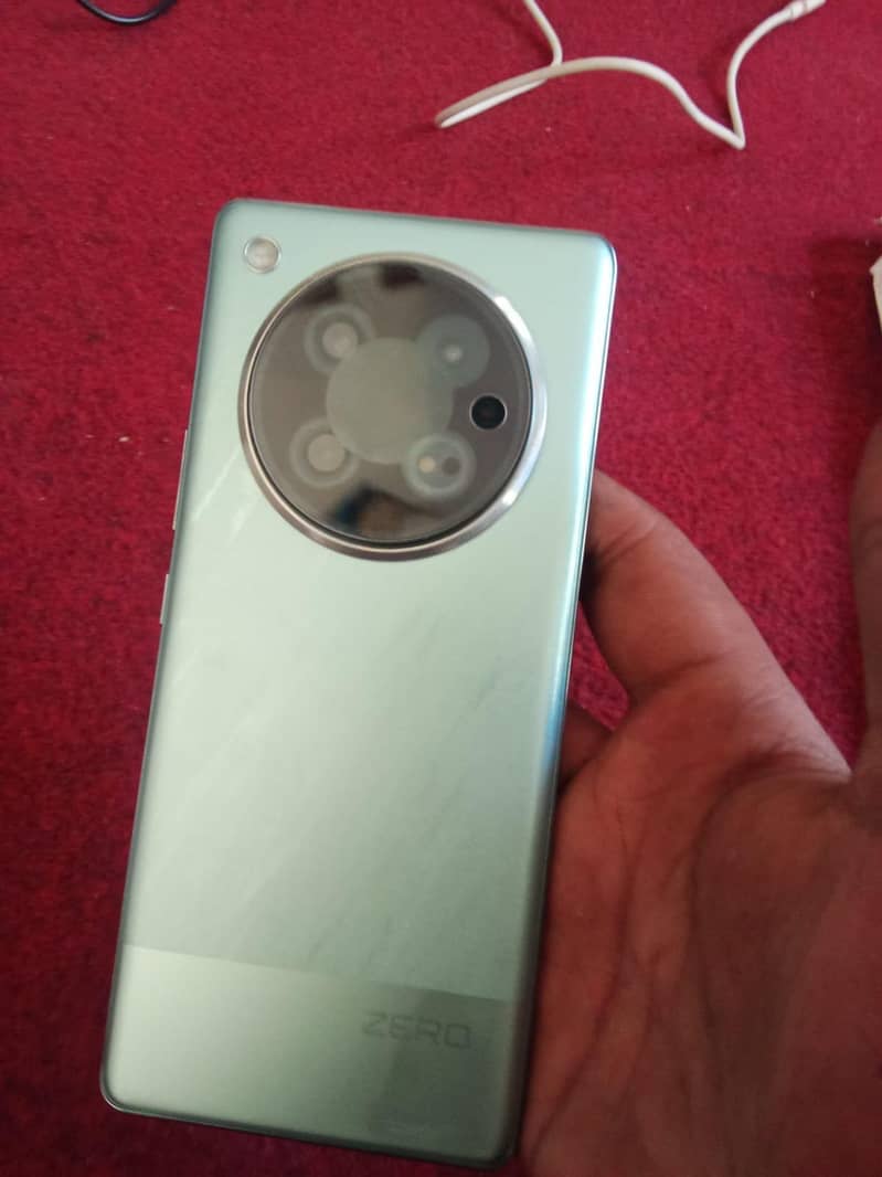 Infinix Zero 40 2