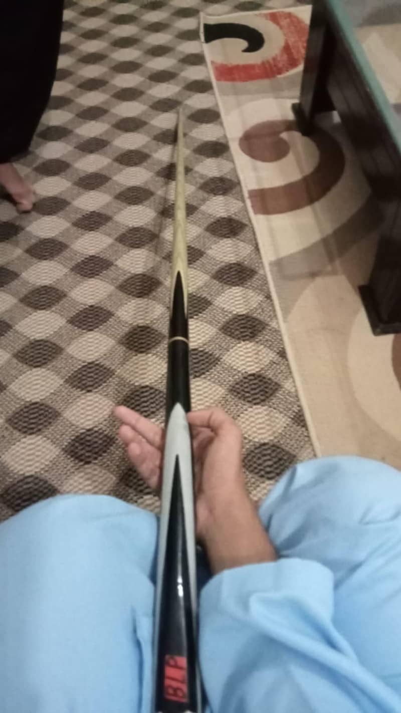 Snooker cue 2
