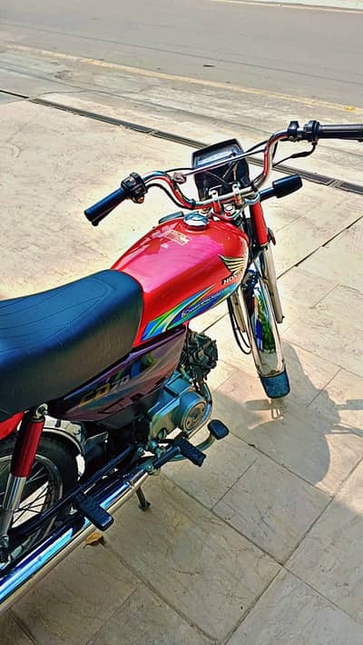 Honda CD 70 2023