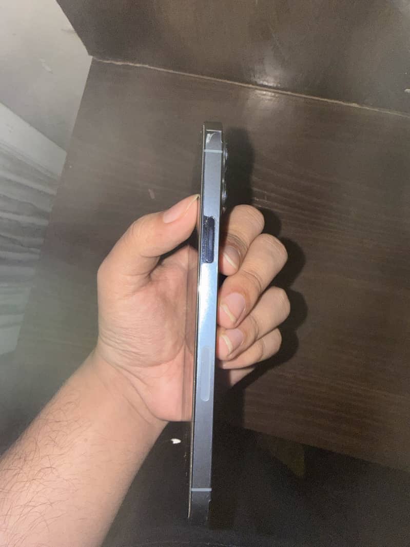 Apple iPhone 13 Pro Max 5