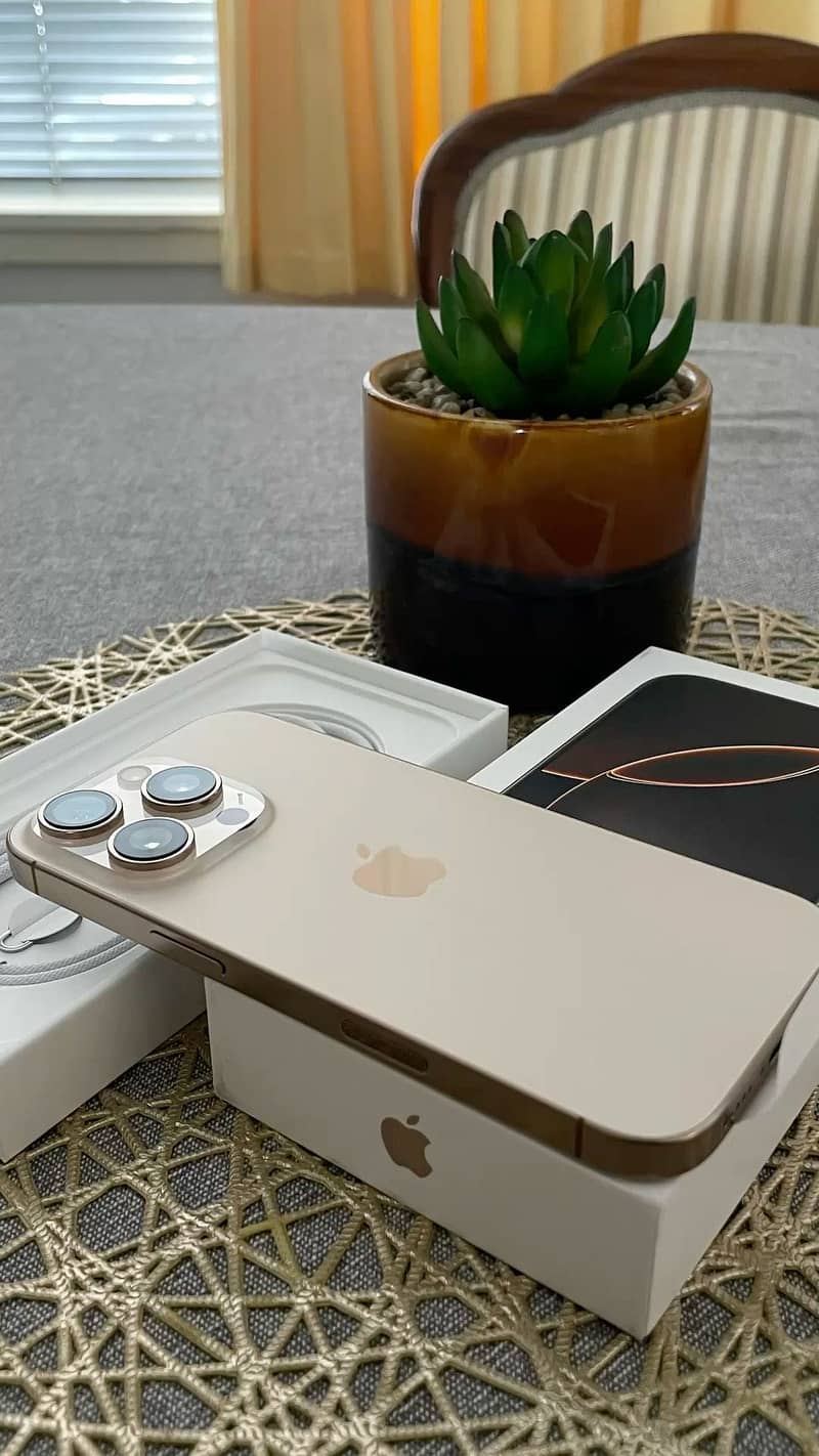 Apple iPhone 16 Pro Max 3