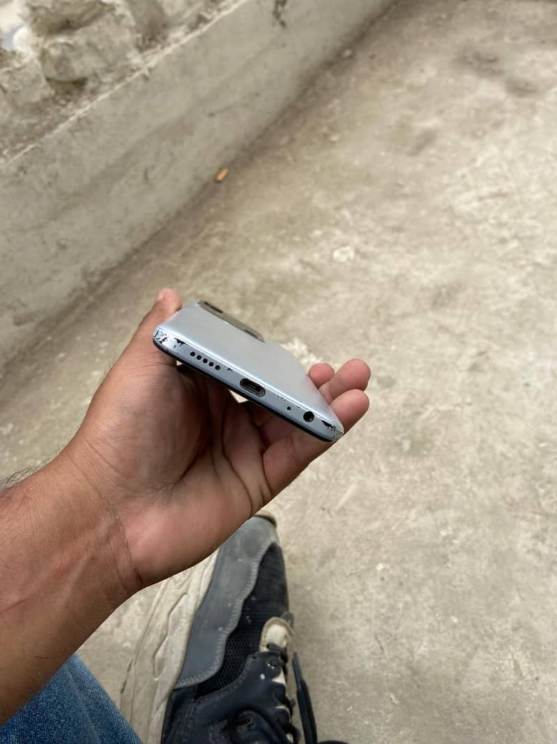 Tecno Spark 8C 5